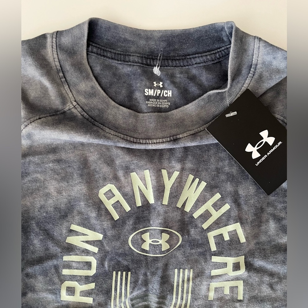 Under Armour | NWT Run Anywhere Short Sleeve Tee - Picture 6 of 10